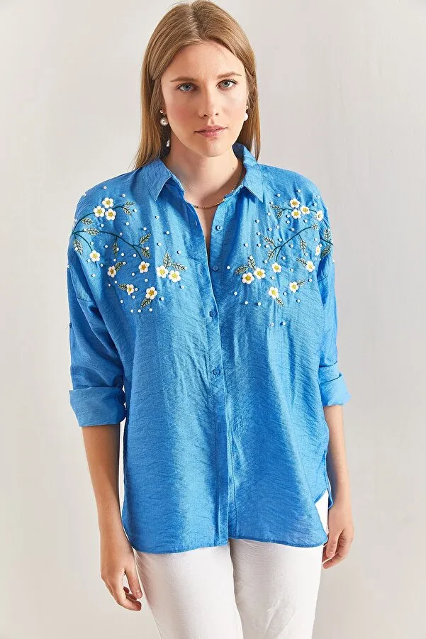 Daisy Embroidered Blouse