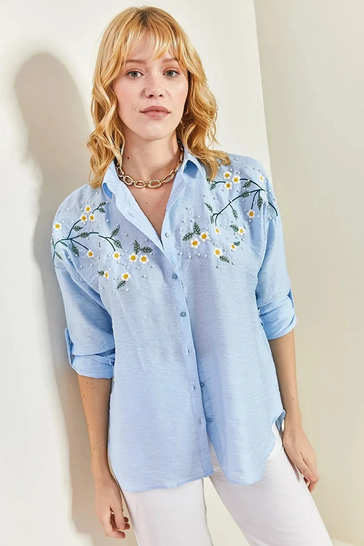 Daisy Embroidered Blouse
