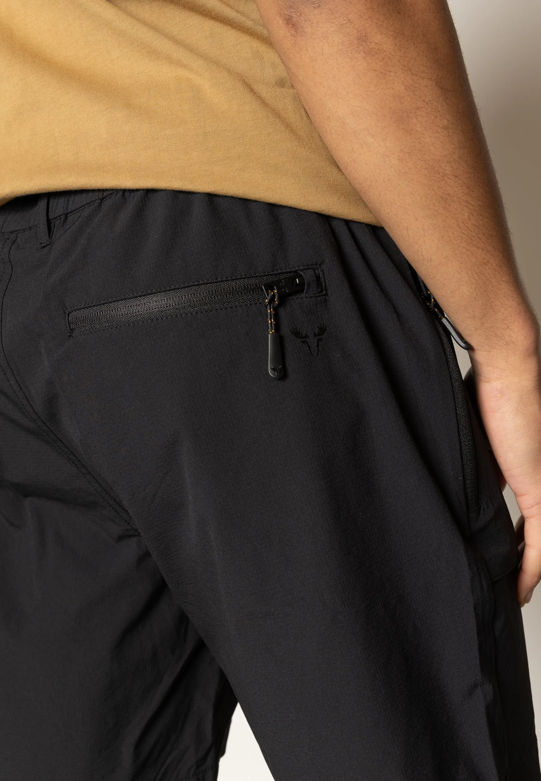 TRACK SHORTS - Black